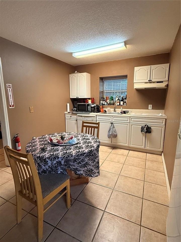 830 Orchid Dr #A - Photo 4 of 24