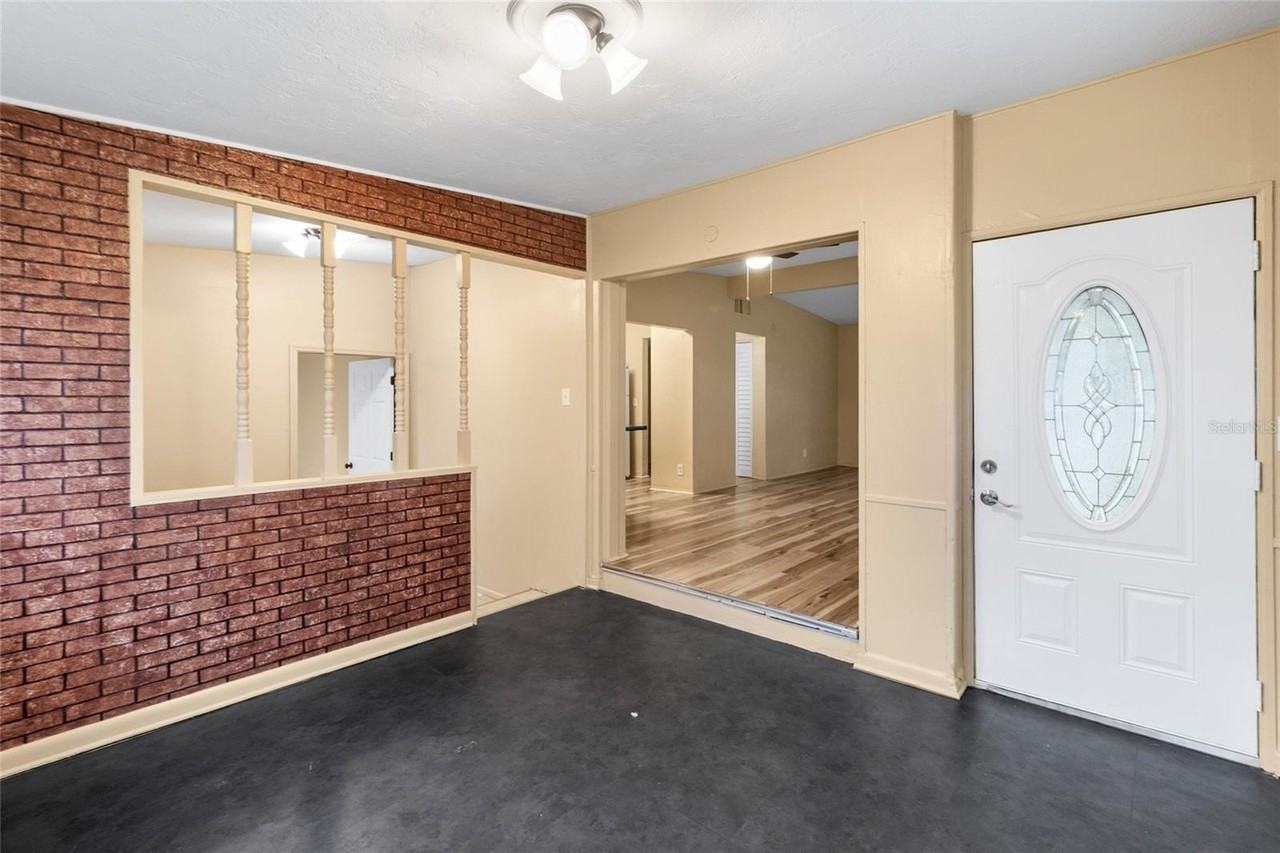 1650 49th Ave N - Photo 6 of 23