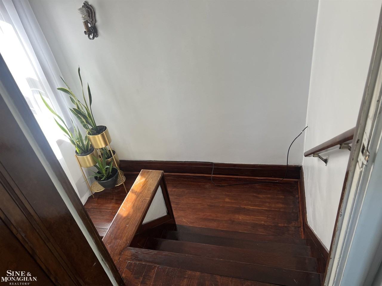 1321 Somerset Ave - Photo 7 of 32