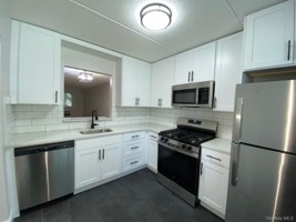 featured image of 85 N Middletown Rd #E2