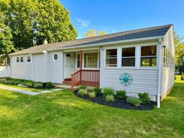 featured image of 220 Fiddler Ln