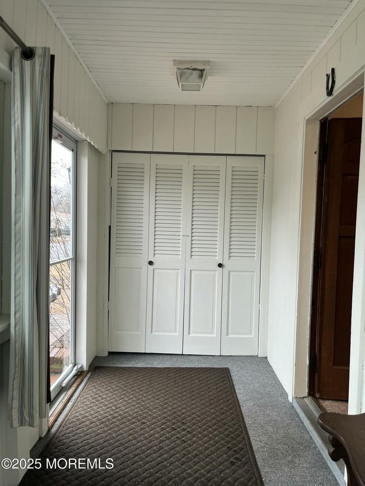 544 Pacific Ave - Photo 6 of 19