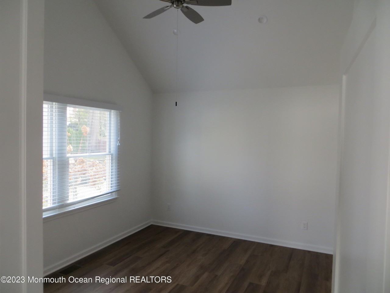 28 Trenton Ave - Photo 6 of 10