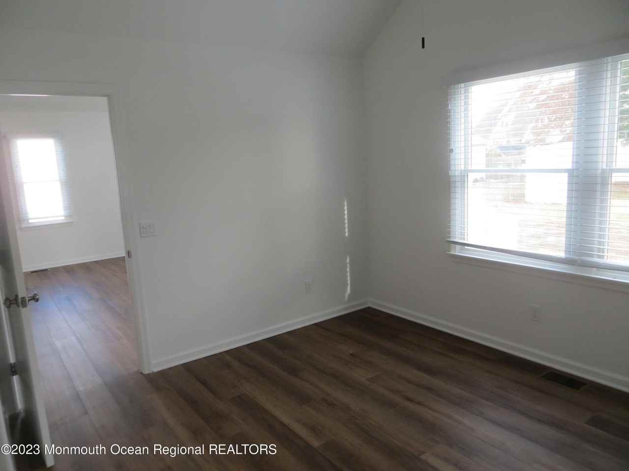 28 Trenton Ave - Photo 7 of 10