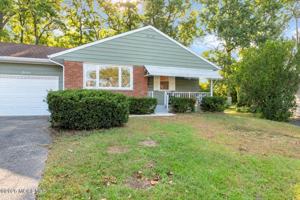 featured image of 7 Bellflower Ct