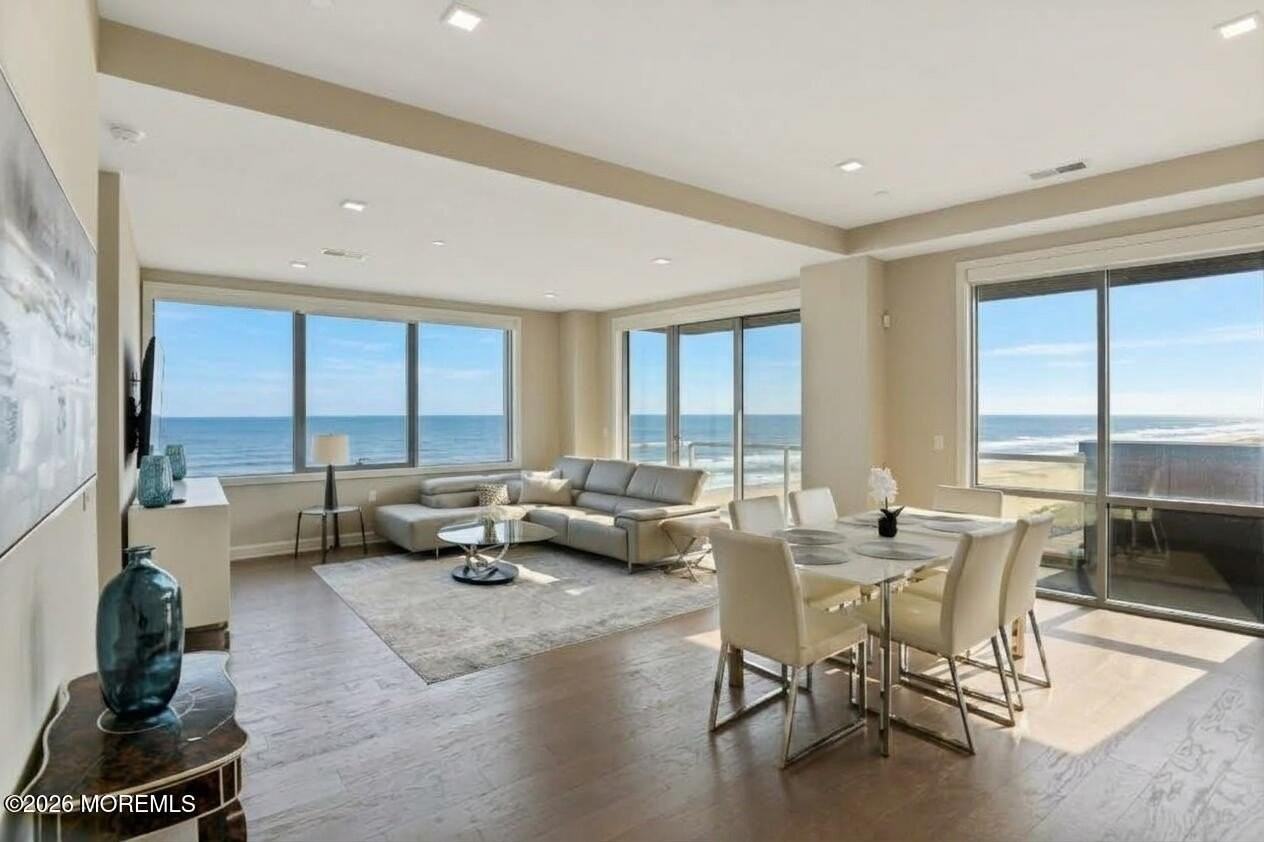 365 Ocean Blvd #502 - Photo 5 of 42