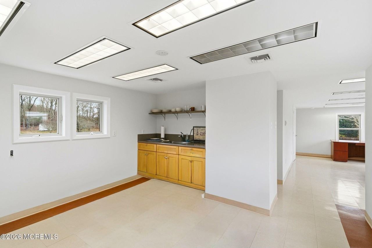 400 S Main St #2 - Photo 6 of 19