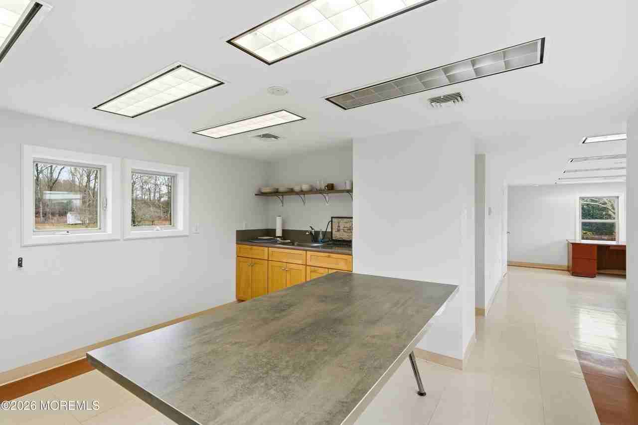 400 S Main St #2 - Photo 7 of 19