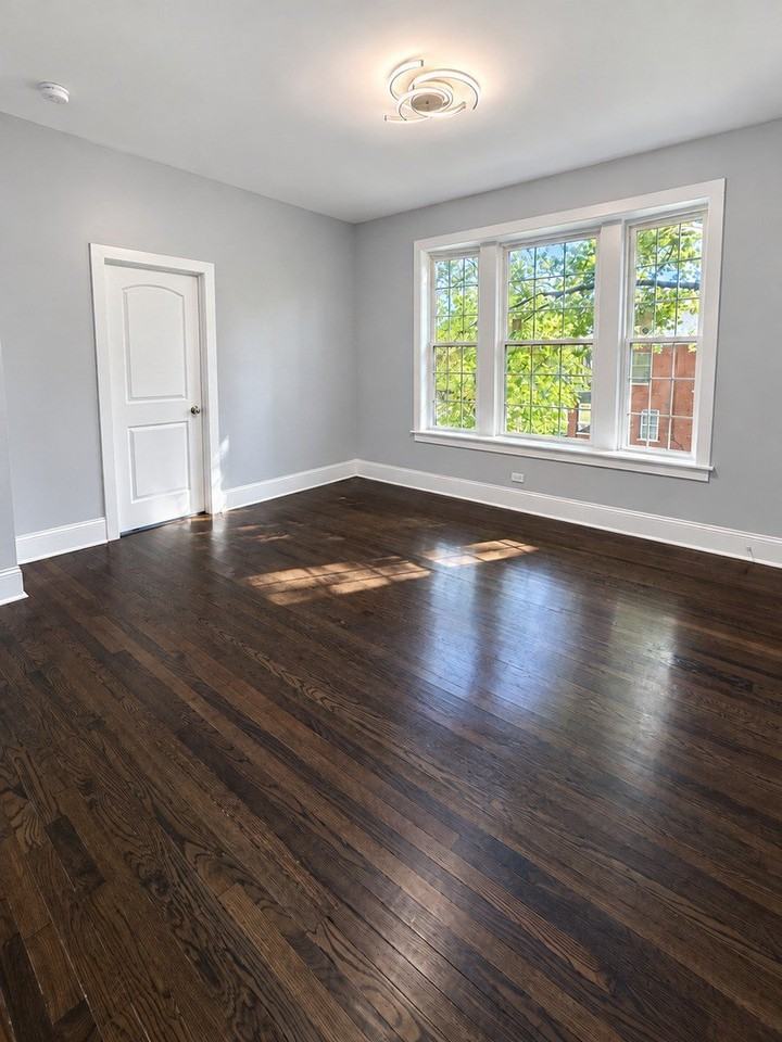 7758 S Saginaw Ave #2 - Photo 6 of 7