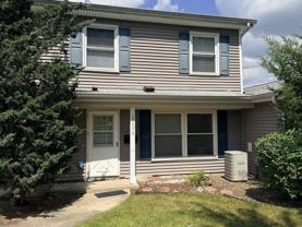 1313 Kingsbury Dr #D - Photo 1 of 1