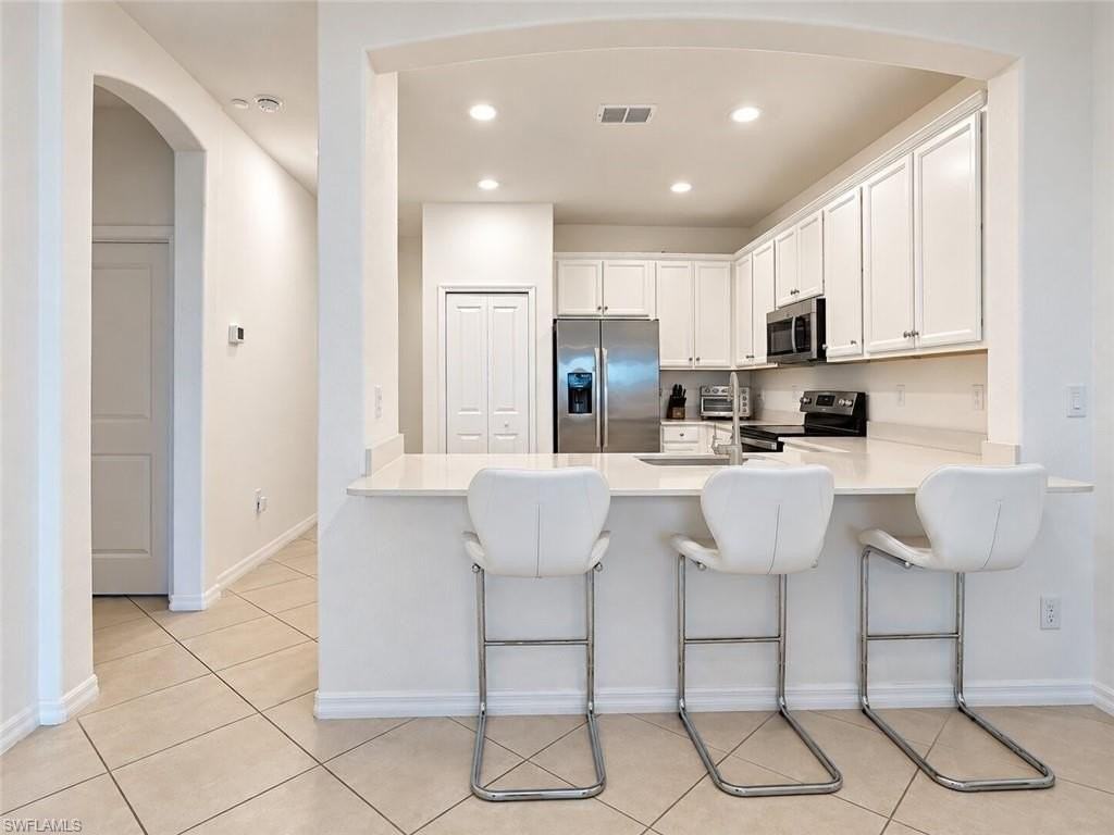 2588 Vine Ave - Photo 7 of 20