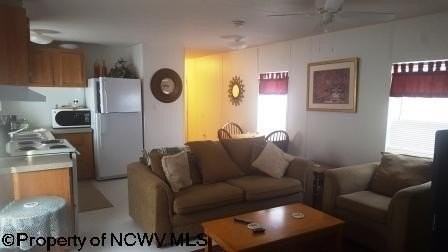 21D Sedgwick St - Photo 2 of 14