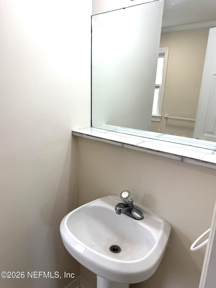 754 Osceola St - Photo 6 of 7