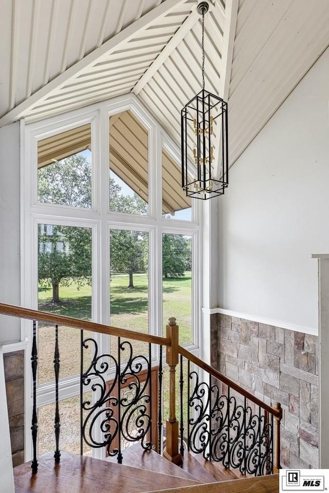 40 Loch Lomond Dr - Photo 7 of 39