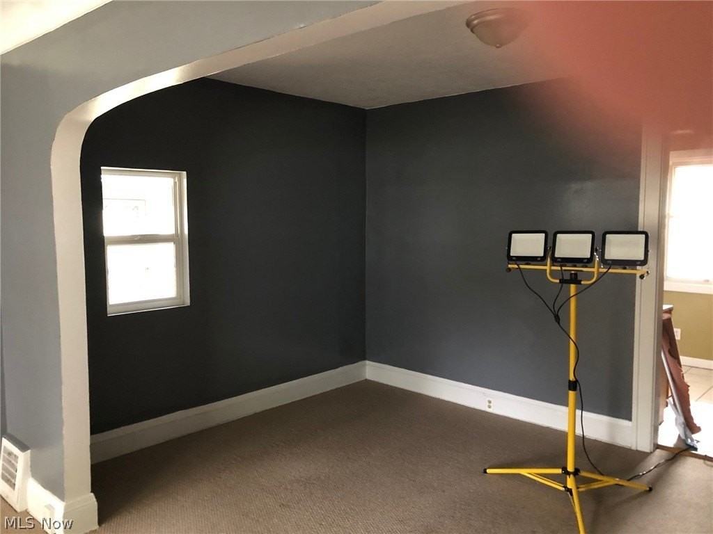 1475 Mars Ave - Photo 4 of 12