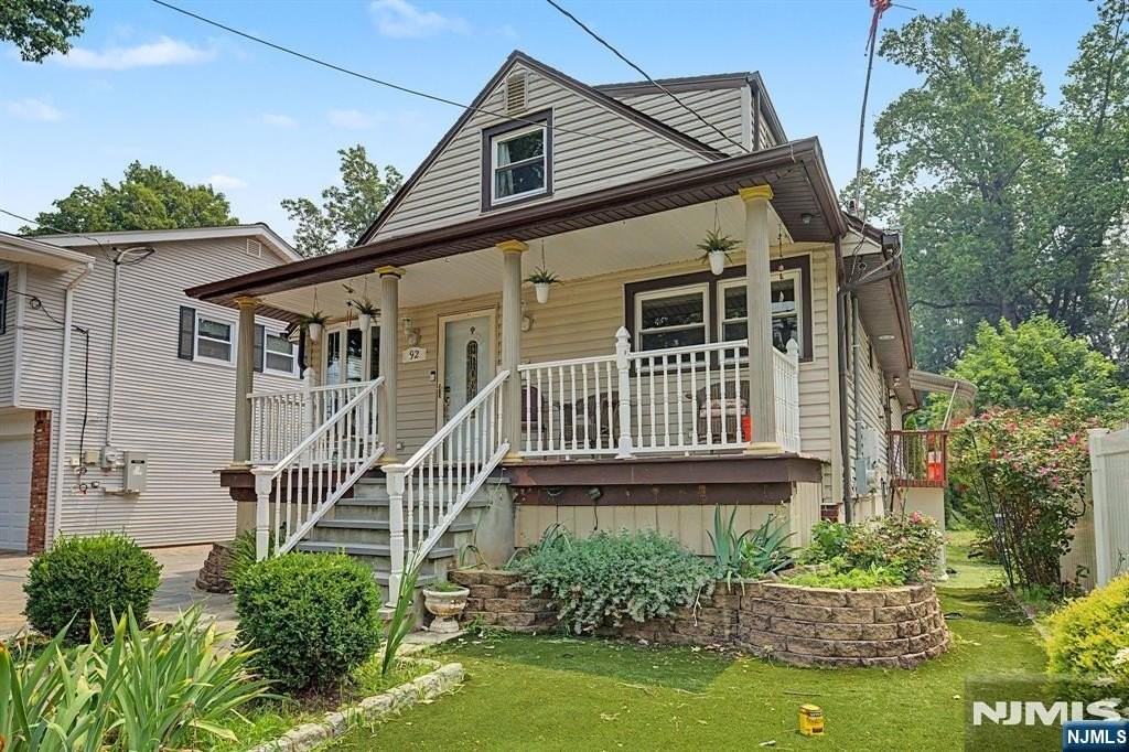 92 Blauvelt Ave - Photo 2 of 49
