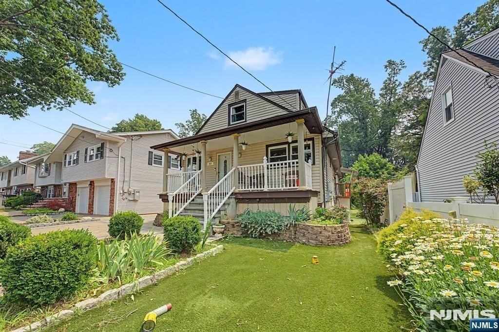 92 Blauvelt Ave - Photo 3 of 49