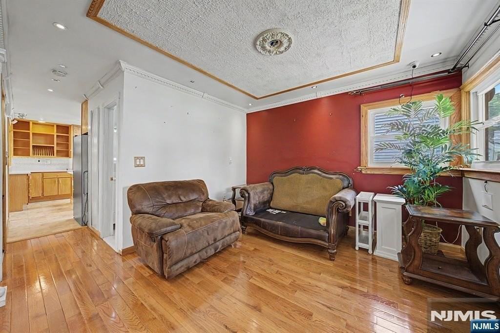 92 Blauvelt Ave - Photo 7 of 49