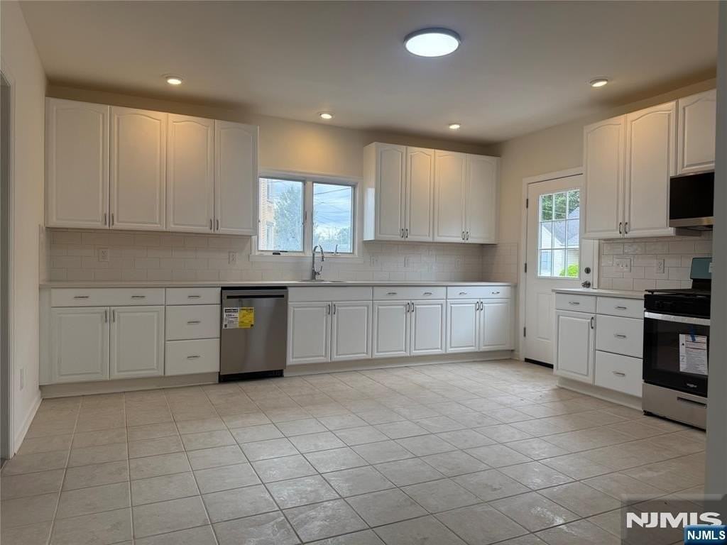 148 Church St - Photo 3 of 15