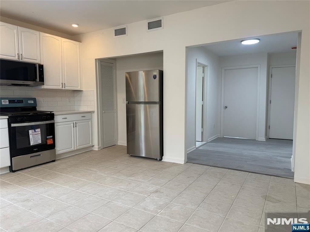 148 Church St - Photo 5 of 15