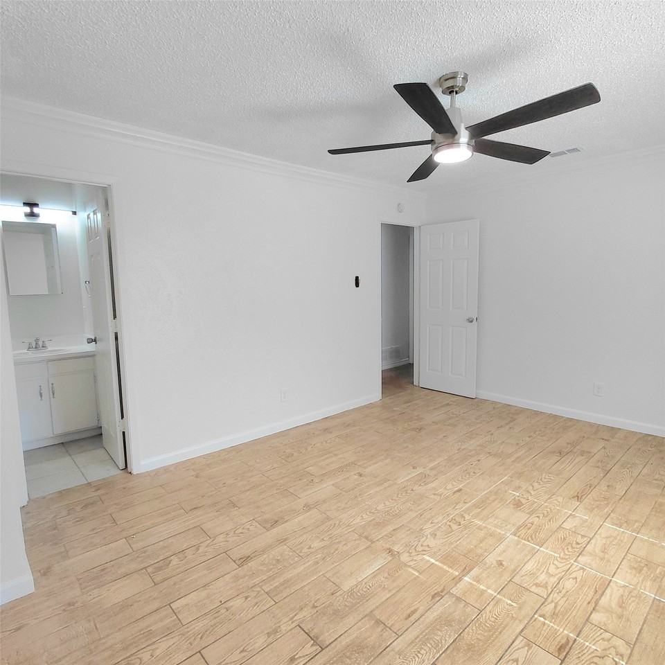 405 Kingfisher Ln - Photo 5 of 14