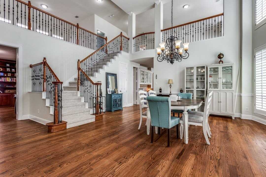 6909 Medallion Dr - Photo 3 of 25