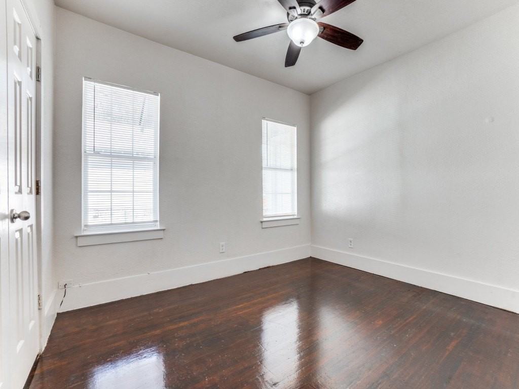 1628 Poplar St - Photo 3 of 20