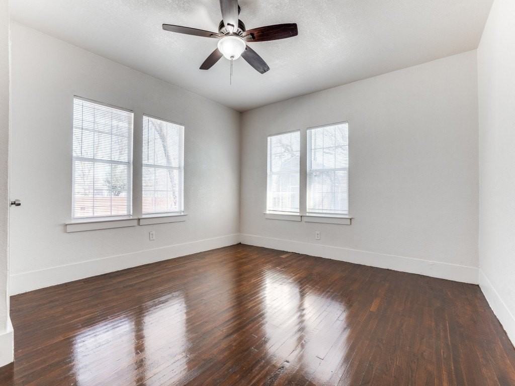 1628 Poplar St - Photo 5 of 20