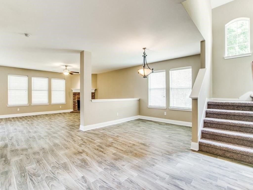 2117 Arthur St - Photo 4 of 24