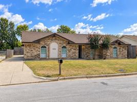 featured image of 2001 San Jacinto Dr
