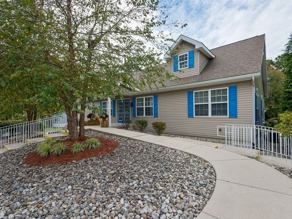 36 Woodchuck Pkwy #8036 - Photo 3 of 10