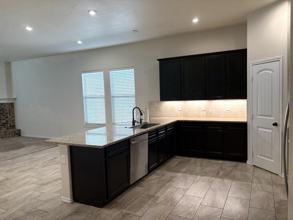9005 Desert Ave - Photo 5 of 23
