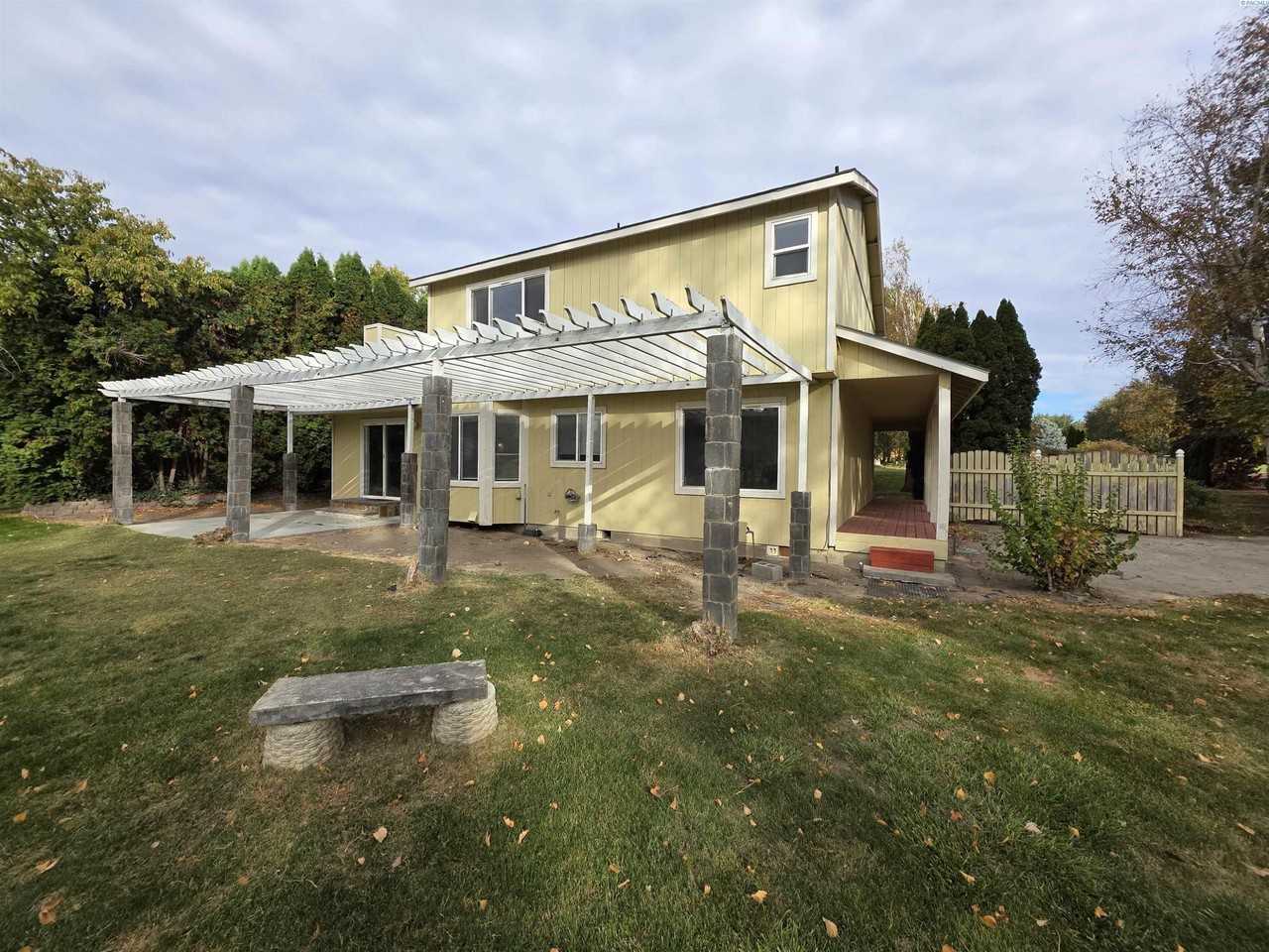 4501 Mallet St - Photo 6 of 30
