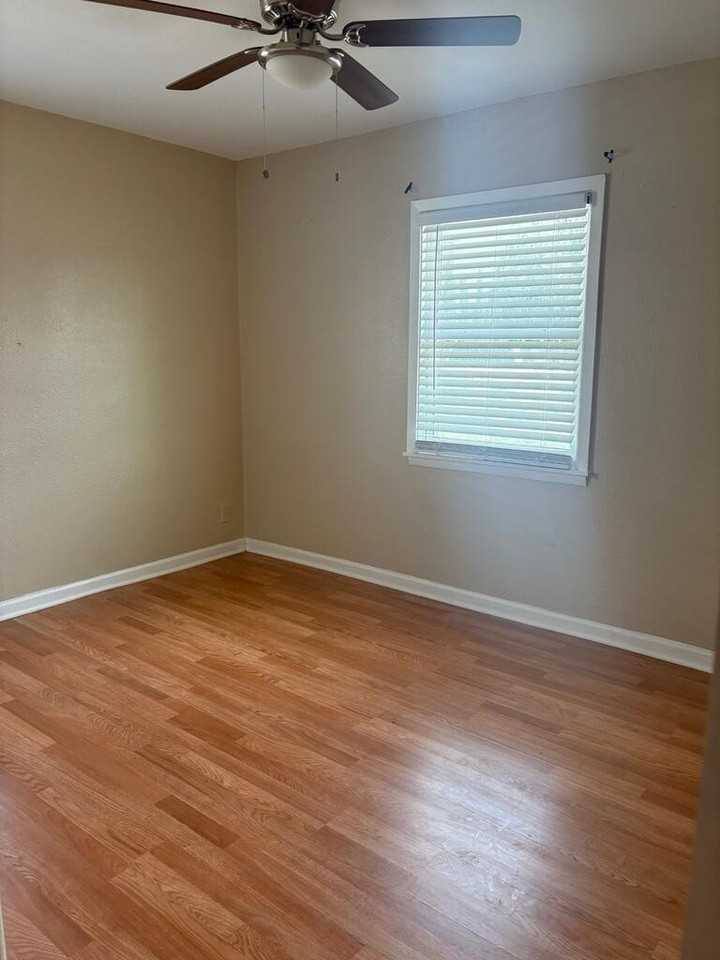 3212 W Kansas Ave - Photo 6 of 10