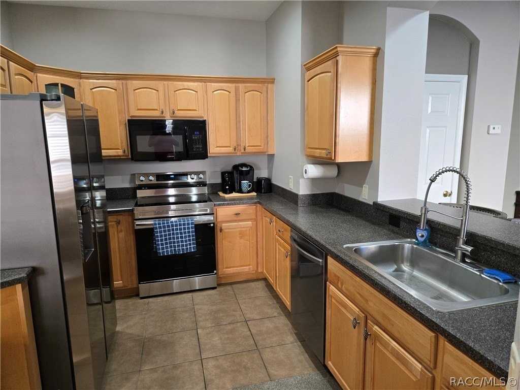 1698 W Spring Meadow Loop - Photo 3 of 28