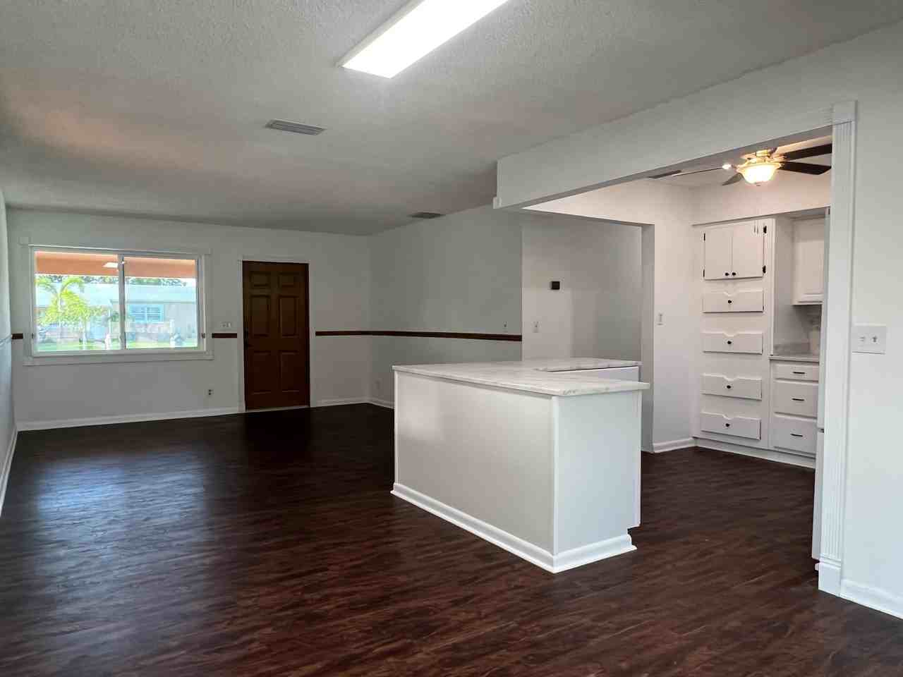 214 Sw 3rd Ave - Photo 5 of 29