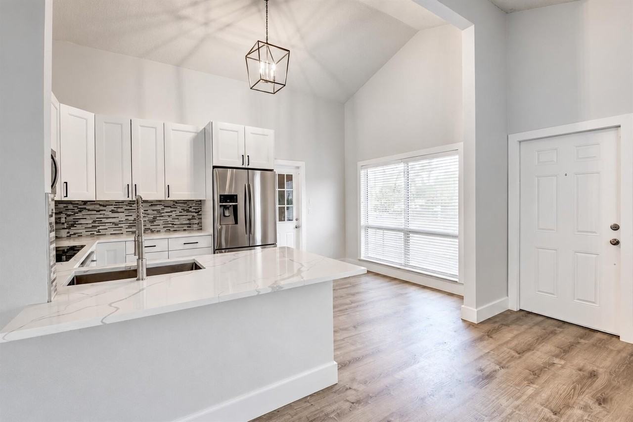 8379 Garden Gate Pl - Photo 3 of 9