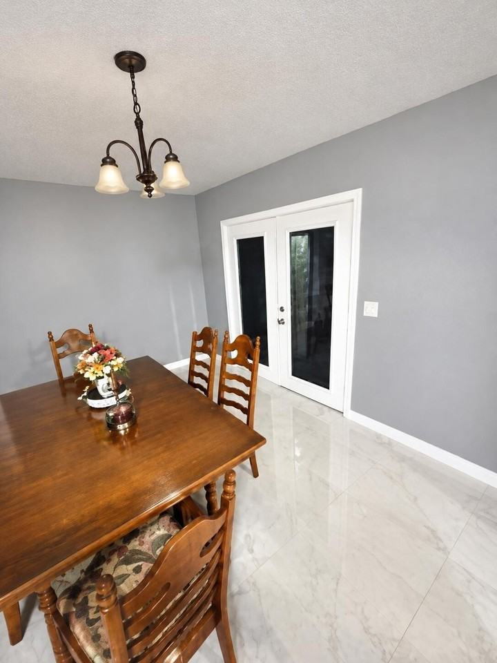 534 Nw Billiar Ave - Photo 4 of 11