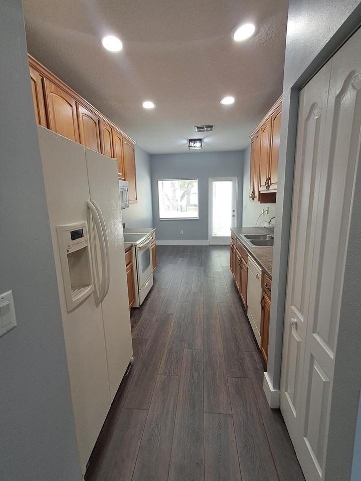 2155 Se Eatonville Dr - Photo 7 of 38