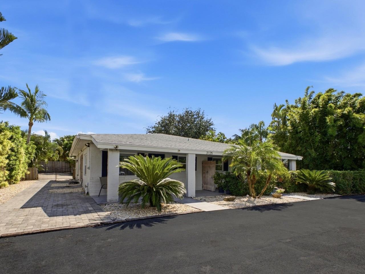 3125 Albatross Rd #A - Photo 2 of 22