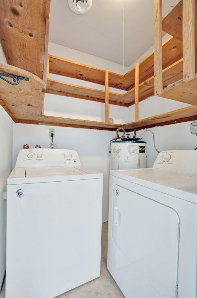4553 Nw 16th Ter - Photo 5 of 26
