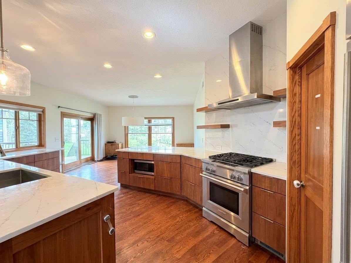 1501 Cannon Valley Dr - Photo 4 of 39
