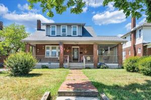 featured image of 2040 Berkley Ave Sw