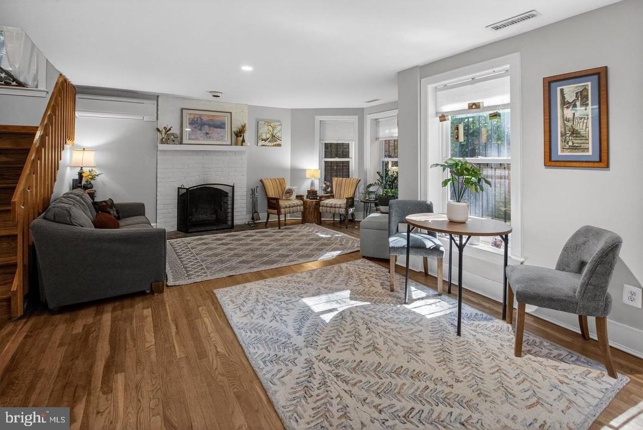 1024 Massachusetts Ave Ne #3 - Photo 3 of 28