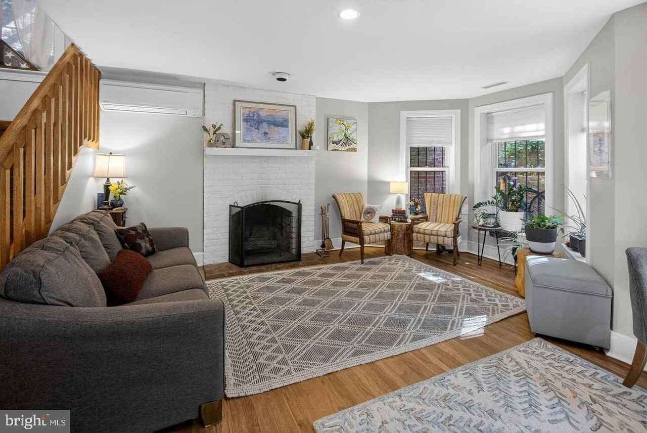 1024 Massachusetts Ave Ne #3 - Photo 4 of 28