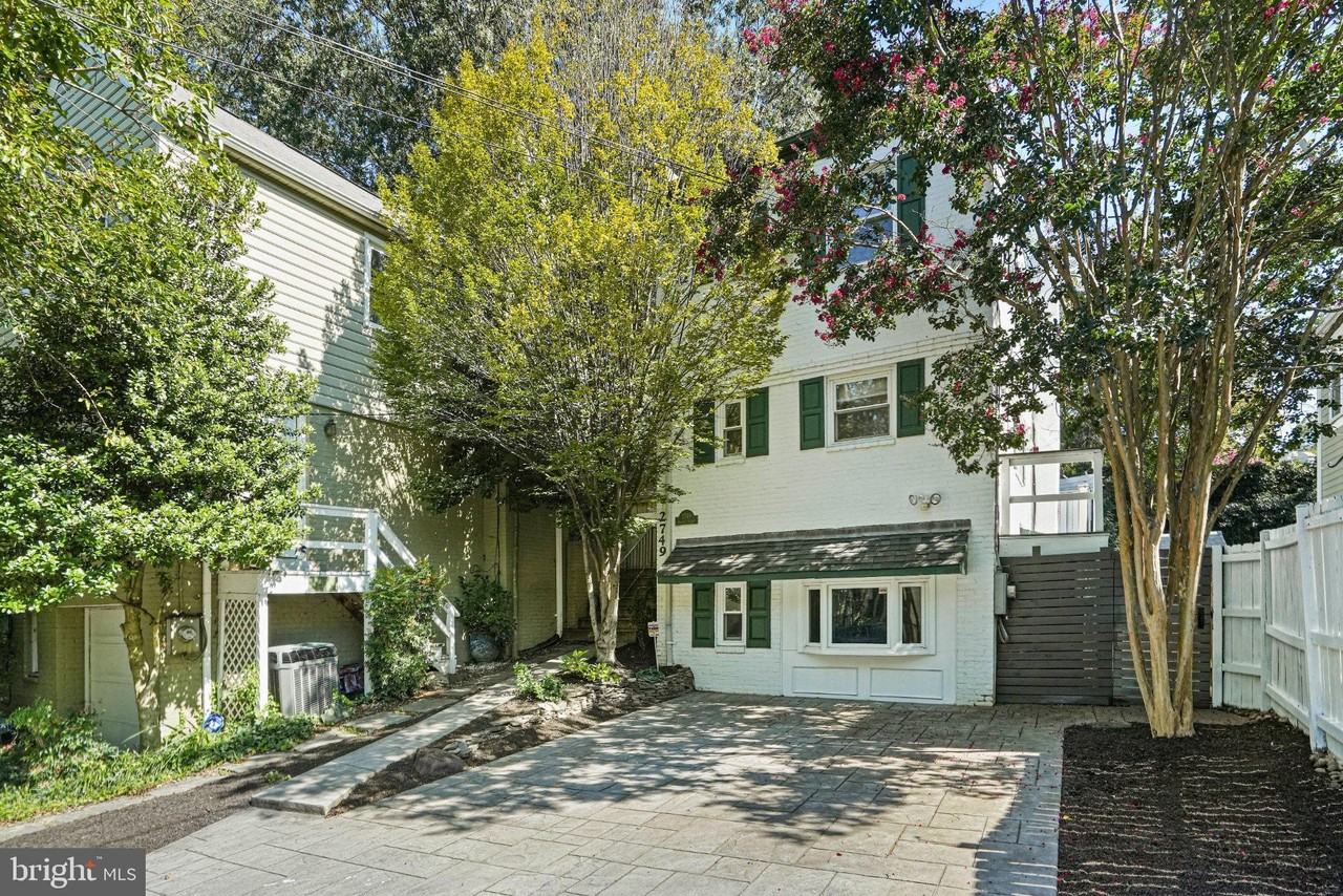 2749 Arizona Ave Nw - Photo 2 of 34