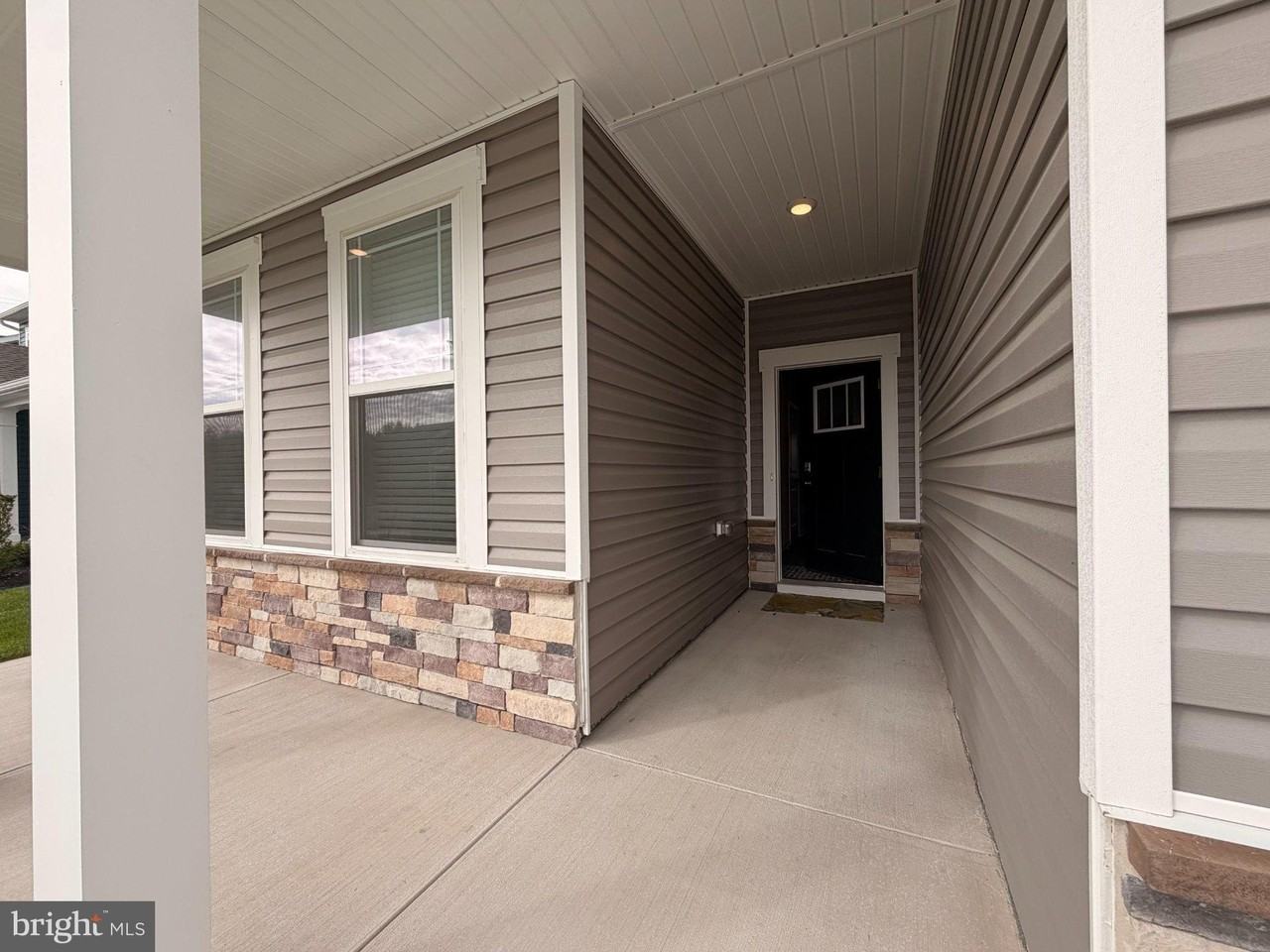 15118 Willow Wood Ct - Photo 4 of 25
