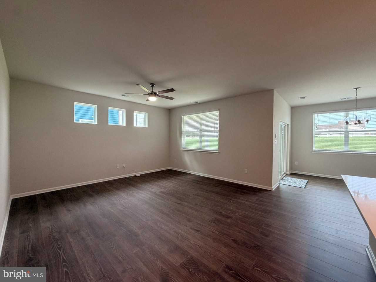15118 Willow Wood Ct - Photo 5 of 25