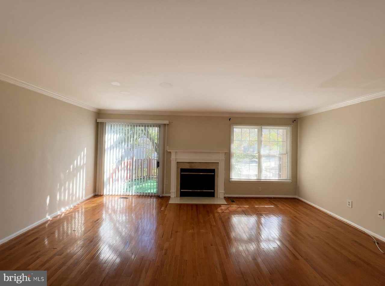 8503 Woodland Manor Dr - Photo 6 of 34