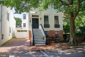 featured image of 191 Prince George St #B